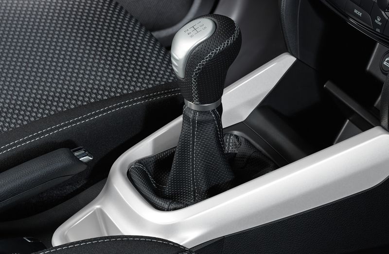 Centre Gear Shift 2WD Surround - White