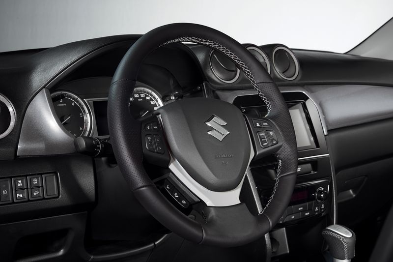 Steering Wheel - White